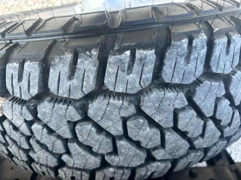 Used 2012 Ford E-350 and Econoline 350 Super Duty w/ Insulation Pkg image 14