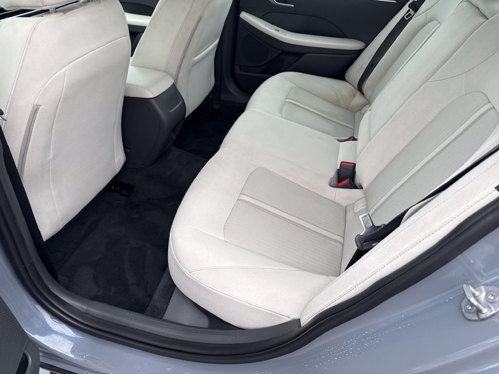 Used 2025 Hyundai Sonata SEL FWD image 18