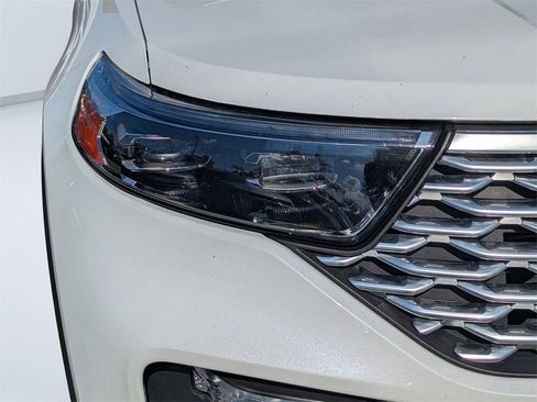 Used 2020 Ford Explorer Platinum w/ Premium Technology Package image 9