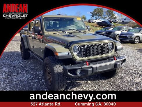 Used 2025 Jeep Gladiator Rubicon image 1
