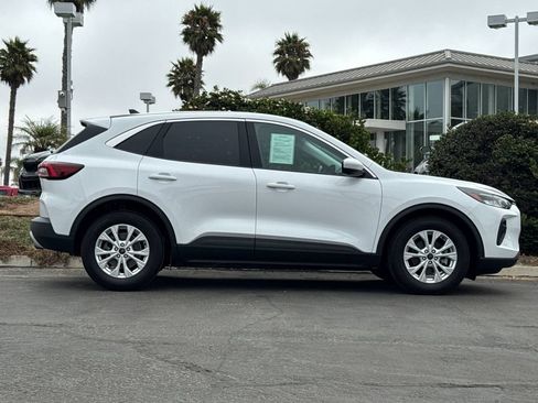 Used 2024 Ford Escape Active w/ Tech Pack #2 FWD image 3