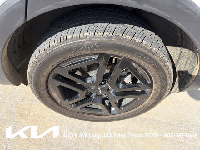 Certified 2023 Kia Telluride EX X-Line AWD/4WD image 8