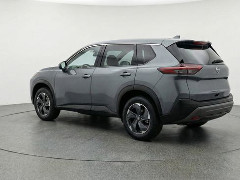Used 2025 Nissan Rogue SV AWD/4WD image 6