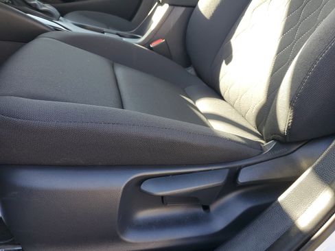 Certified 2025 Toyota Corolla LE image 21