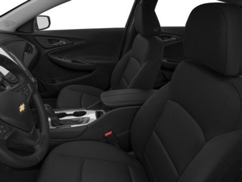 Used 2018 Chevrolet Malibu LT image 12