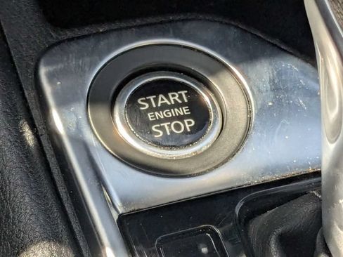 Used 2024 Nissan Sentra SV FWD image 30