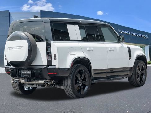 New 2026 Land Rover Defender 110 V8 AWD/4WD image 4