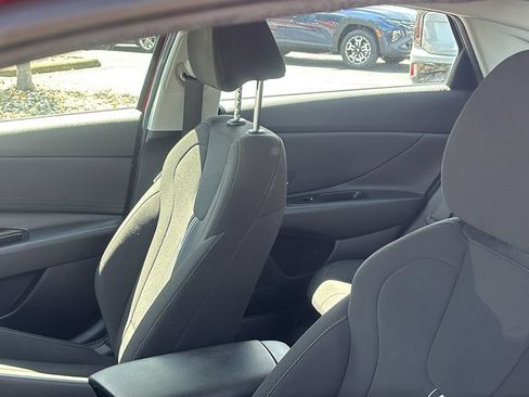 Used 2023 Hyundai Elantra SEL FWD image 26