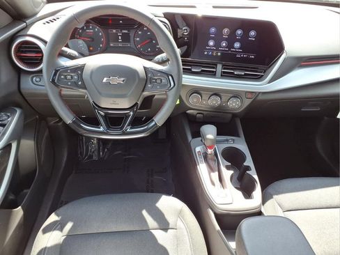 New 2026 Chevrolet Trax RS w/ Sunroof Package FWD image 9