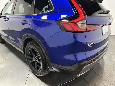 Certified 2025 Honda CR-V Sport image 10