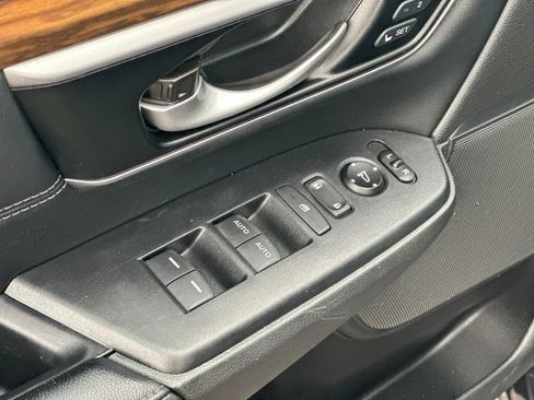Used 2022 Honda CR-V EX-L image 17