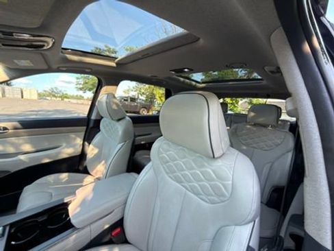 Used 2021 Hyundai Palisade Limited w/ Winter Package AWD/4WD image 23
