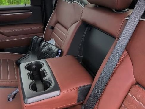 Used 2025 GMC Sierra 2500 Denali Ultimate AWD/4WD image 28