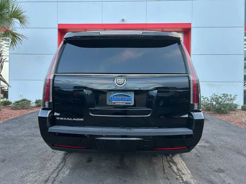 Used 2015 Cadillac Escalade ESV Premium image 5