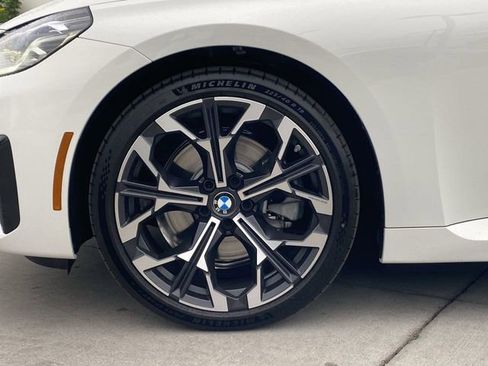 Used 2026 BMW 230i Coupe w/ Premium Package RWD image 10