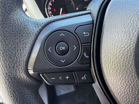 Used 2025 Toyota RAV4 XLE AWD/4WD image 20