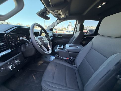 New 2026 GMC Sierra 1500 SLE AWD/4WD image 4