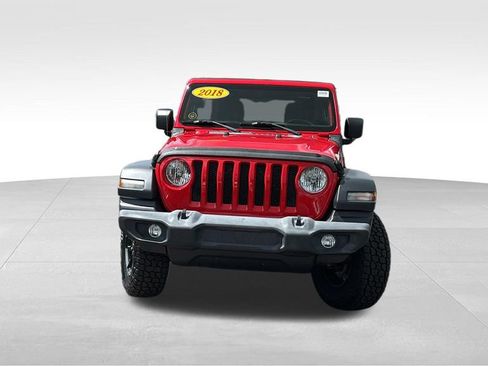 Used 2018 Jeep Wrangler Unlimited Sport S AWD/4WD image 2