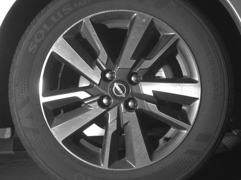 Used 2025 Nissan Versa SV FWD image 13