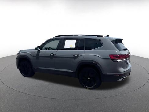 Used 2026 Volkswagen Atlas SE FWD image 10