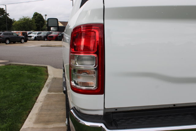 Used 2024 RAM 3500 Tradesman AWD/4WD image 33