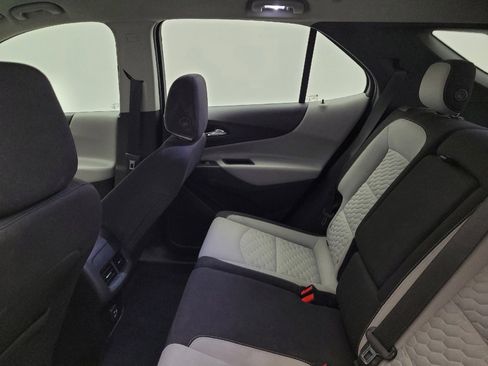 Used 2020 Chevrolet Equinox LS FWD image 18
