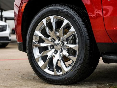 Used 2022 GMC Yukon XL SLE image 56