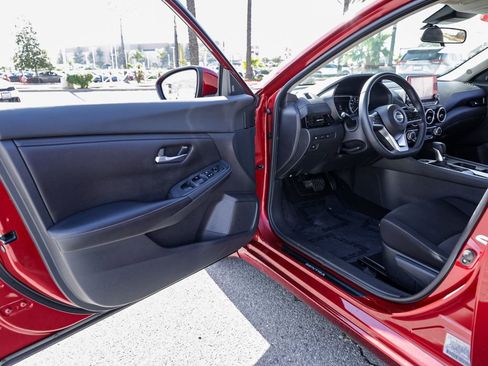 Used 2022 Nissan Sentra SV w/ Trunk Package image 13