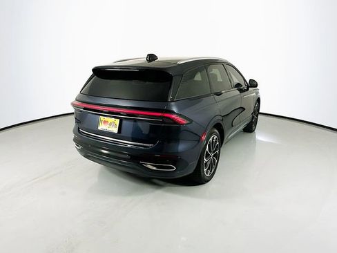 Used 2024 Lincoln Nautilus Reserve w/ Equipment Group 202A image 9