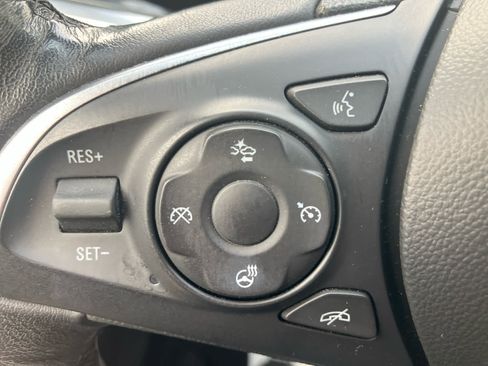 Used 2021 Buick Enclave Premium w/ Sun and Sites Package AWD/4WD image 19