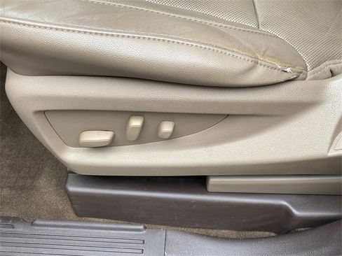 Used 2018 GMC Sierra 1500 SLT w/ SLT Premium Package image 15