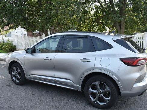 Used 2024 Ford Escape ST-Line AWD/4WD image 9