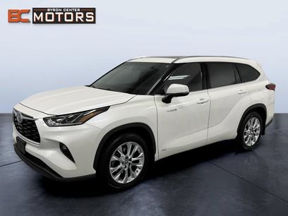 Used 2021 Toyota Highlander Limited