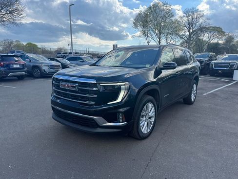 Used 2026 GMC Acadia Elevation w/ Elevation Premium Package AWD/4WD image 8
