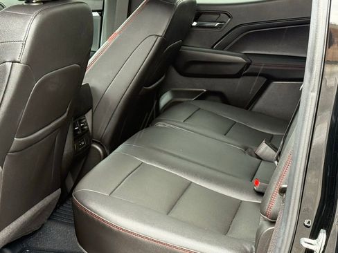 Used 2023 Chevrolet Colorado Z71 w/ Z71 Convenience Package 2 image 8