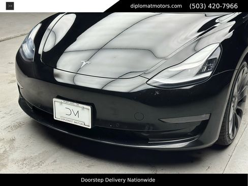 Used 2021 Tesla Model 3 Performance image 13