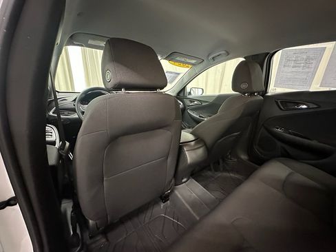 Certified 2024 Chevrolet Malibu RS w/ LPO, Floor Liner Package image 21