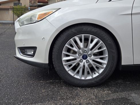 Used 2015 Ford Focus Titanium w/ Titanium Cold Weather Package FWD image 6