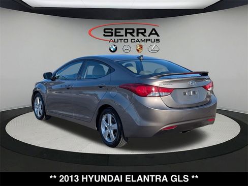 Used 2013 Hyundai Elantra GLS w/ Preferred Pkg image 10