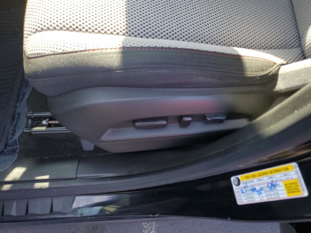 Used 2014 Chevrolet Equinox LT w/ Driver Convenience Package FWD image 17