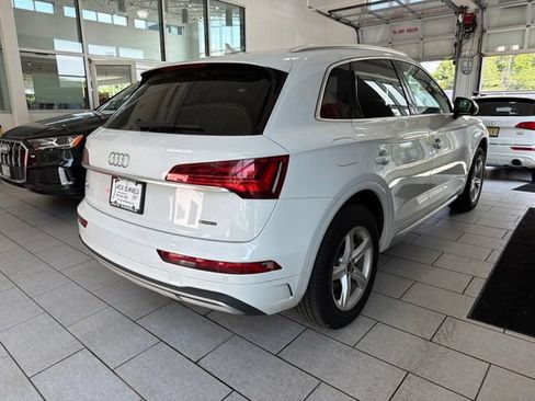 Used 2023 Audi Q5 2.0T Premium w/ Convenience Package AWD/4WD image 4