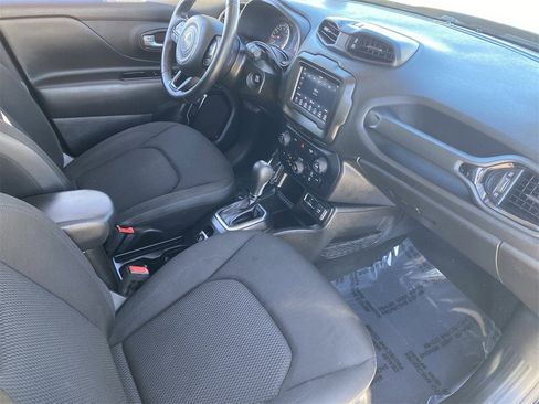 Used 2020 Jeep Renegade Altitude image 10