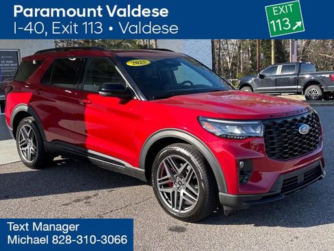 Used 2025 Ford Explorer ST image 21