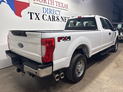 Used 2022 Ford F250 XL w/ Power Equipment Group AWD/4WD image 6