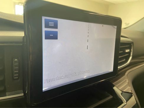 Used 2022 Ford Explorer Limited w/ Equipment Group 301A image 38