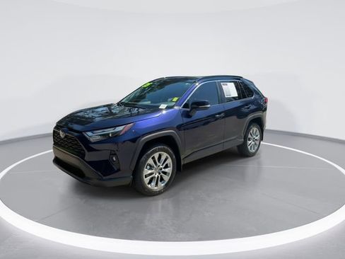 Used 2025 Toyota RAV4 XLE Premium FWD image 4