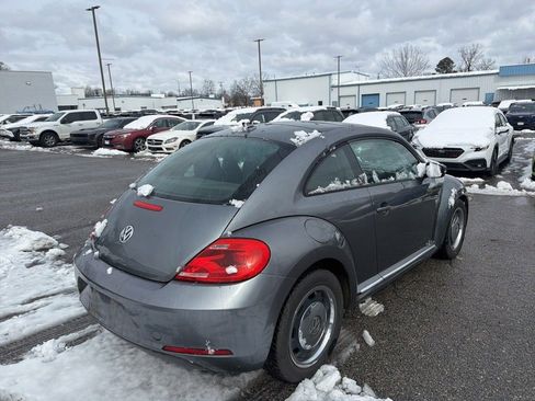Used 2012 Volkswagen Beetle 2.5 image 4