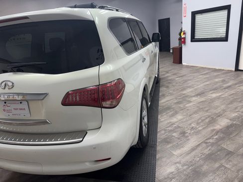 Used 2011 INFINITI QX56 w/ Theater Pkg image 9