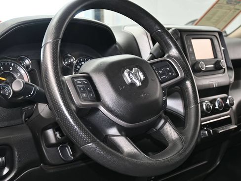 Used 2019 RAM 3500 Tradesman RWD image 13