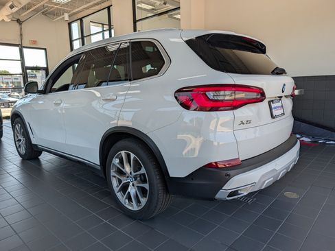 Used 2021 BMW X5 xDrive40i w/ Premium Package AWD/4WD image 6